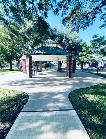 $2,000 | 13607 Mansor Drive, Houston, TX 77041