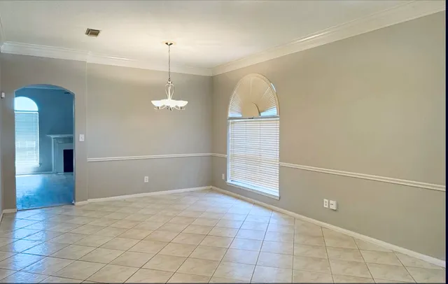 $2,000 | 13607 Mansor Drive, Houston, TX 77041
