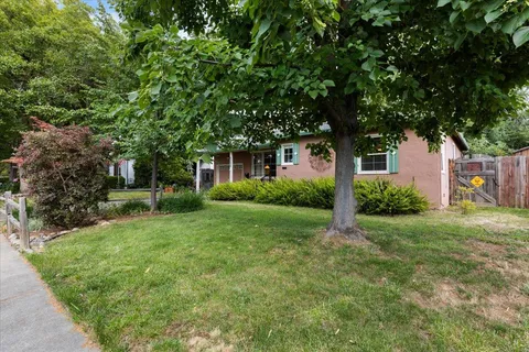 $514,000 | 6234 4th Avenue, Sacramento, CA 95817