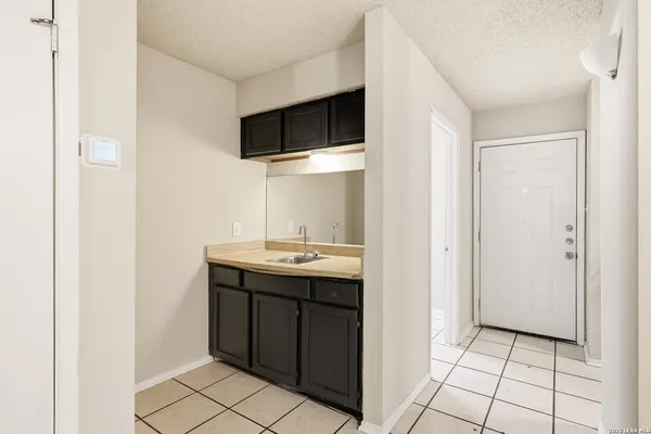 $1,095 | 4927 Ty Terrace Street, Unit 3, San Antonio, TX 78229