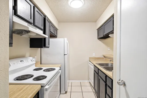 $1,095 | 4927 Ty Terrace Street, Unit 3, San Antonio, TX 78229