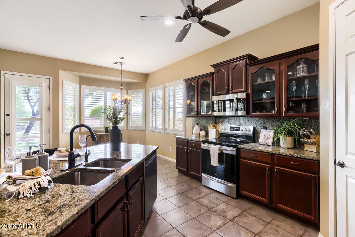 9386 South 181st Drive Goodyear, AZ 85338 - Photo 11 of 27