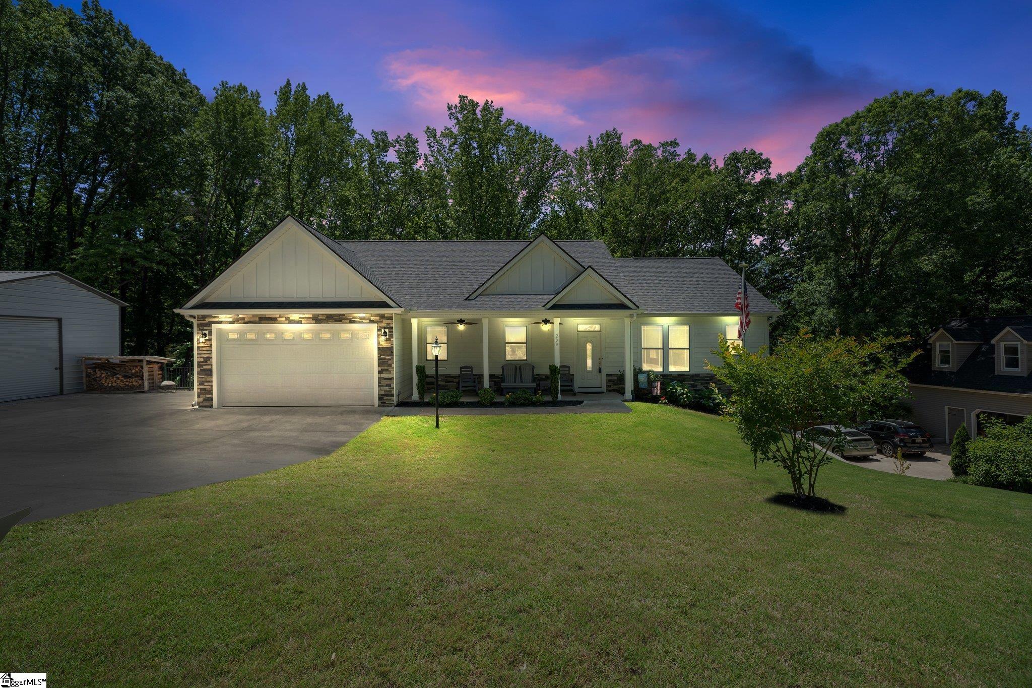 200 Phillips Trail, Greenville, SC 29609 Compass