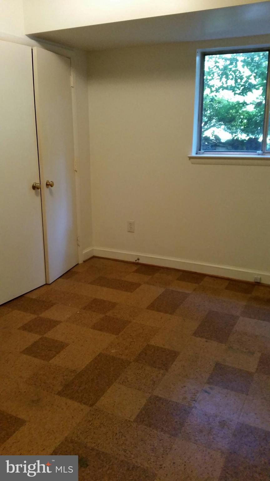 5909 Lenox Road Bethesda, MD 20817 - Photo 35 of 41