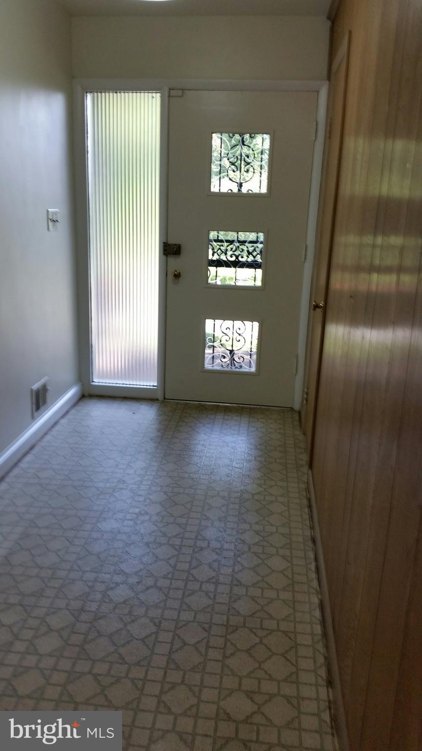 5909 Lenox Road Bethesda, MD 20817 - Photo 7 of 41
