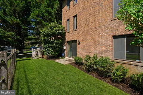 $475,000 | 9801 Dairyton Court, Gaithersburg, MD 20886