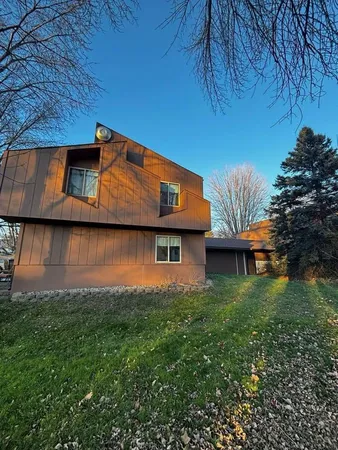 $289,000 | 304 Cedar Lane, Montevideo, MN 56265