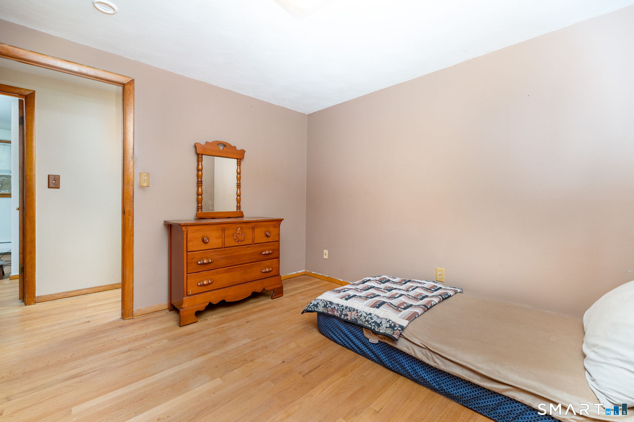 136 Charter Road Wethersfield, CT 06109 - Photo 17 of 30 Gallery Image 17