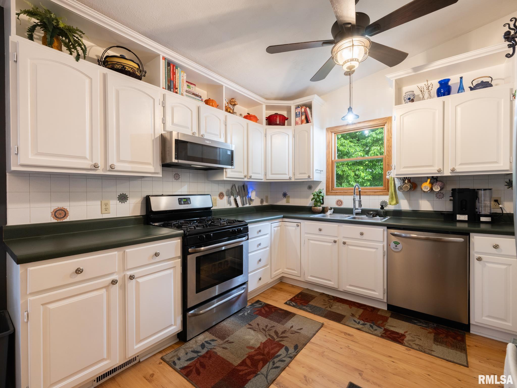 406 West Fast Avenue Mackinaw, IL 61755 - Photo 9 of 51