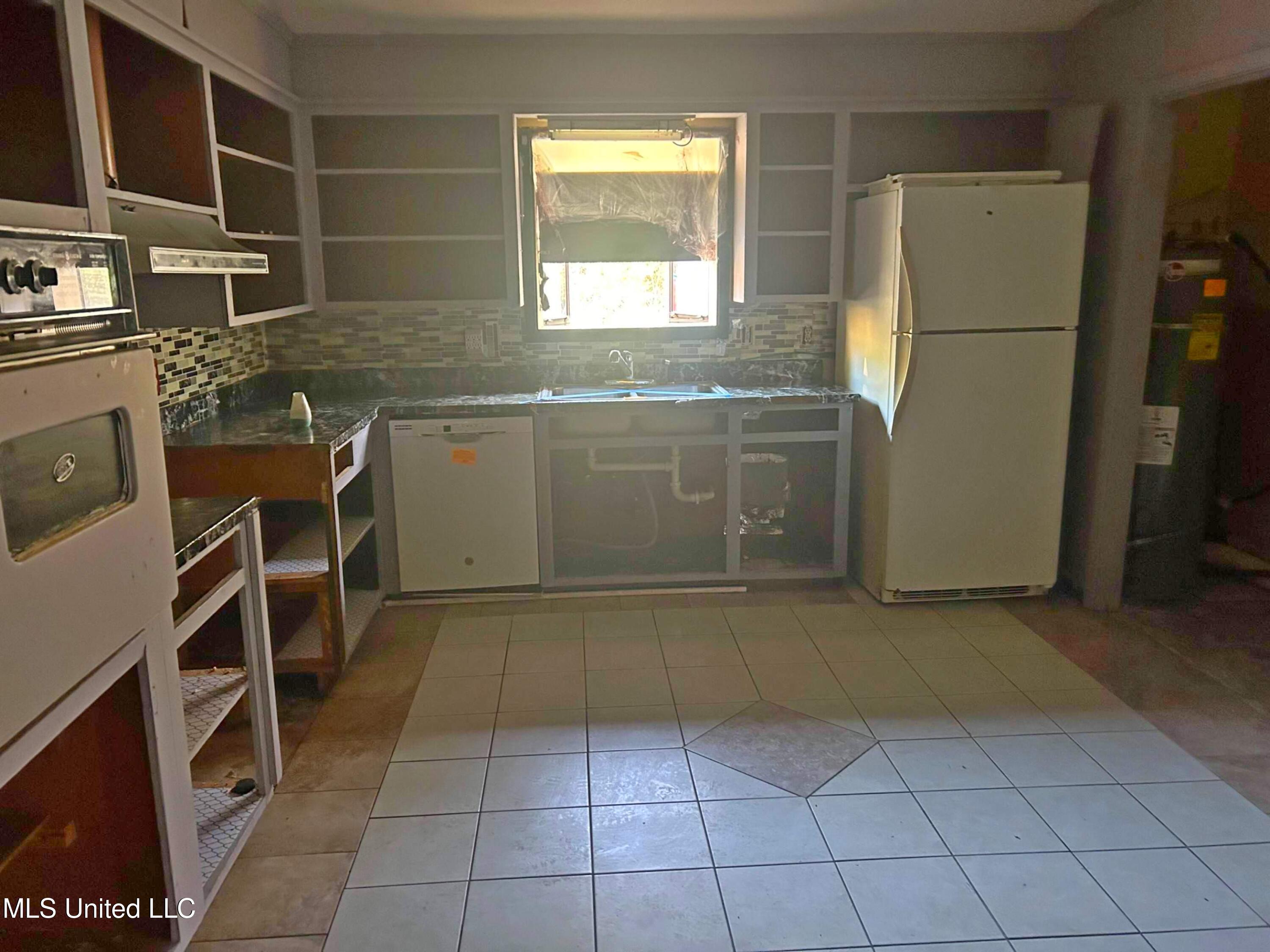 787 Fairchild Road Meridian, MS 39307 - Photo 3 of 13 12-Mar 20 2025 05_23pm-xdZk