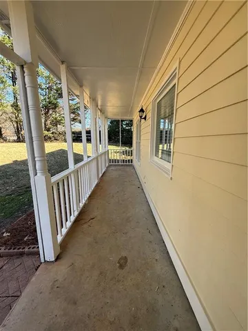 a view of a house with a garage