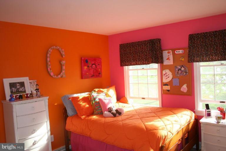 6620 Lewis Road Baldwin, MD 21013 - Photo 10 of 15 a bedroom with a bed and a window
