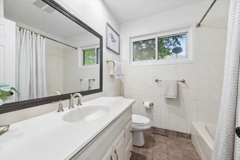 $674,900 | 1108 South 6th Street, St. Charles, IL 60174