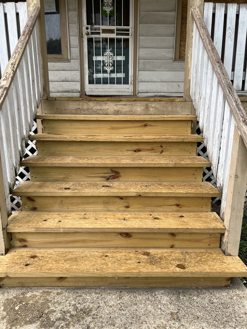 8836 South Carpenter Street Chicago, IL 60620 - Photo 2 of 20