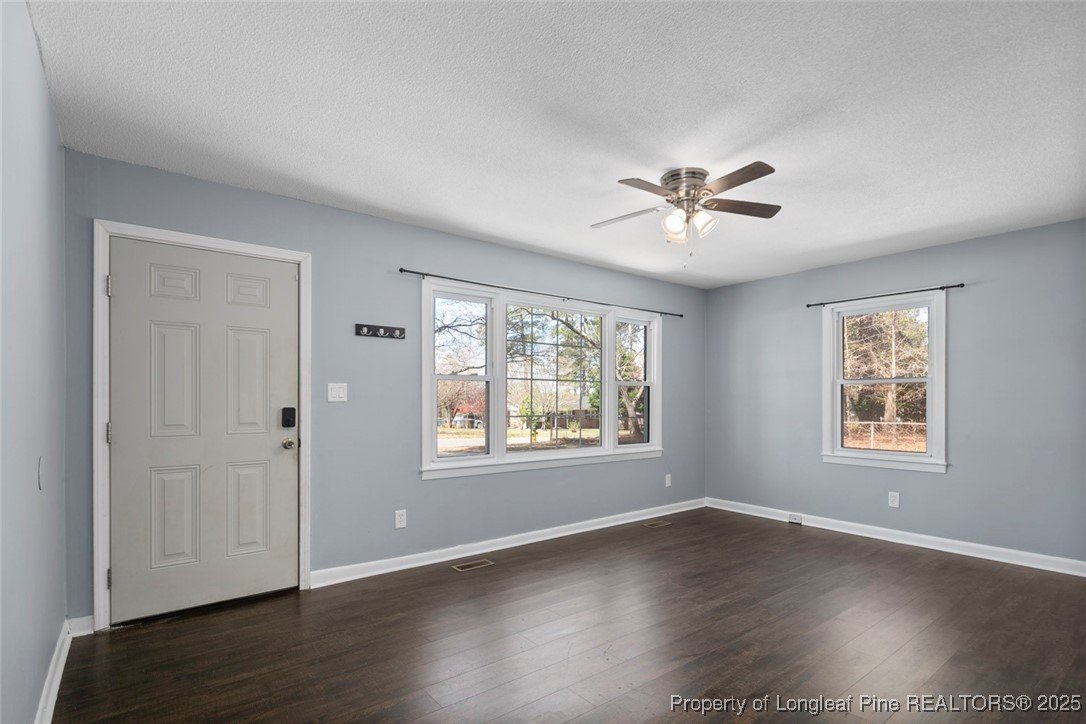 286 Decatur Drive Fayetteville, NC 28303 - Photo 5 of 32 Gallery Image 5