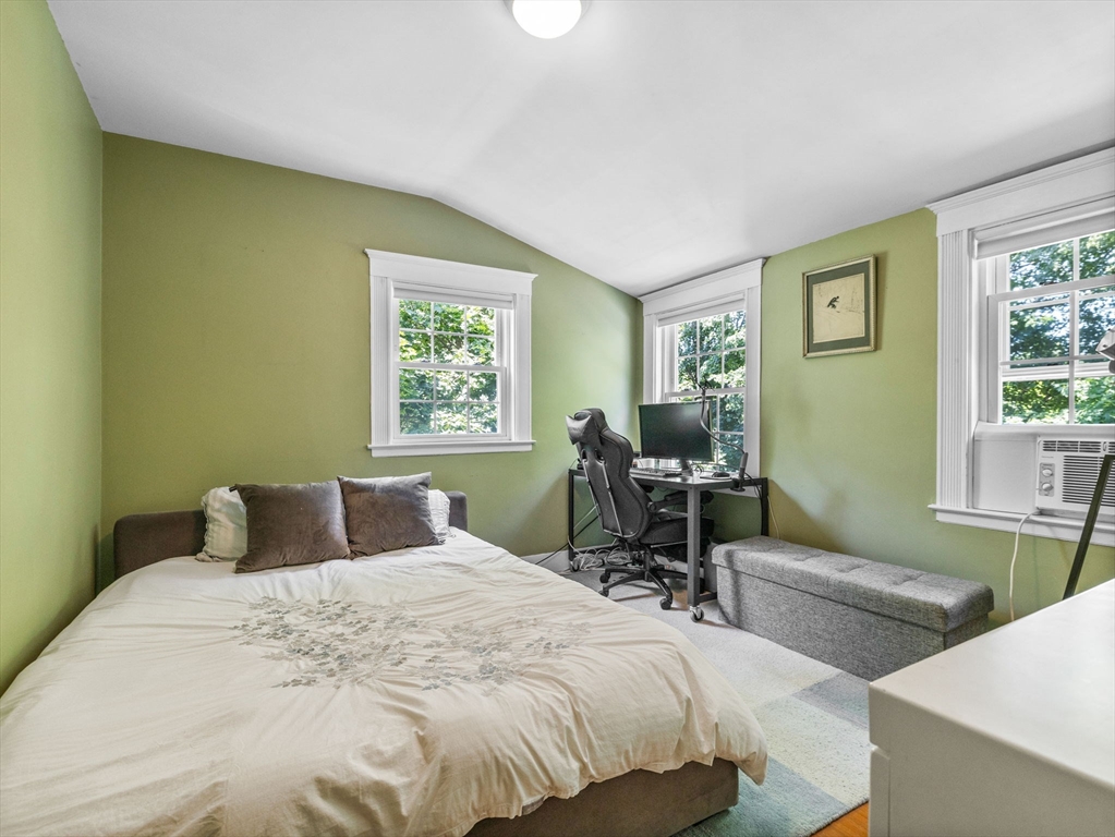 12 Appleby Road, Unit 2L Wellesley, MA 02482 - Photo 14 of 23