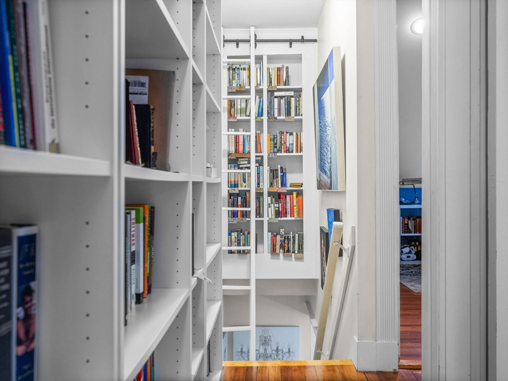 12 Appleby Road, Unit 2L Wellesley, MA 02482 - Photo 17 of 23