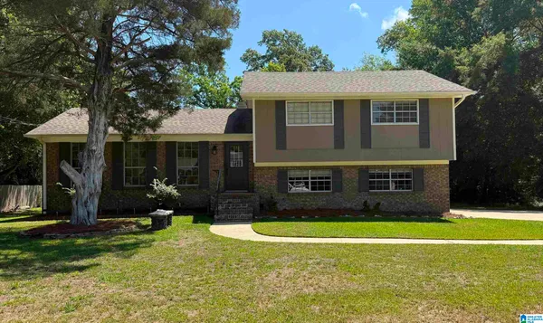 $280,000 | 621 Creekview Drive, Pelham, AL 35124