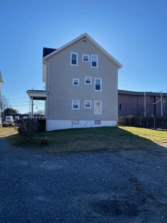 606 Prospect Street Fall River, MA 02720 - Photo 3 of 22 Gallery Image 3