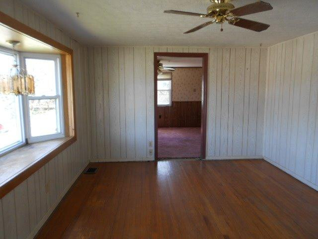 924 Edgehill Road Florence, KY 41042 - Photo 2 of 10 Gallery Image 2