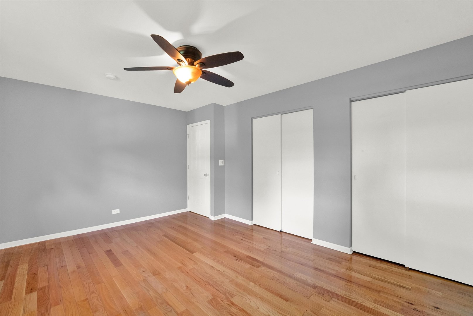 7133 Edgebrook Lane Hanover Park, IL 60133 - Photo 18 of 26 a view of empty room with wooden floor
