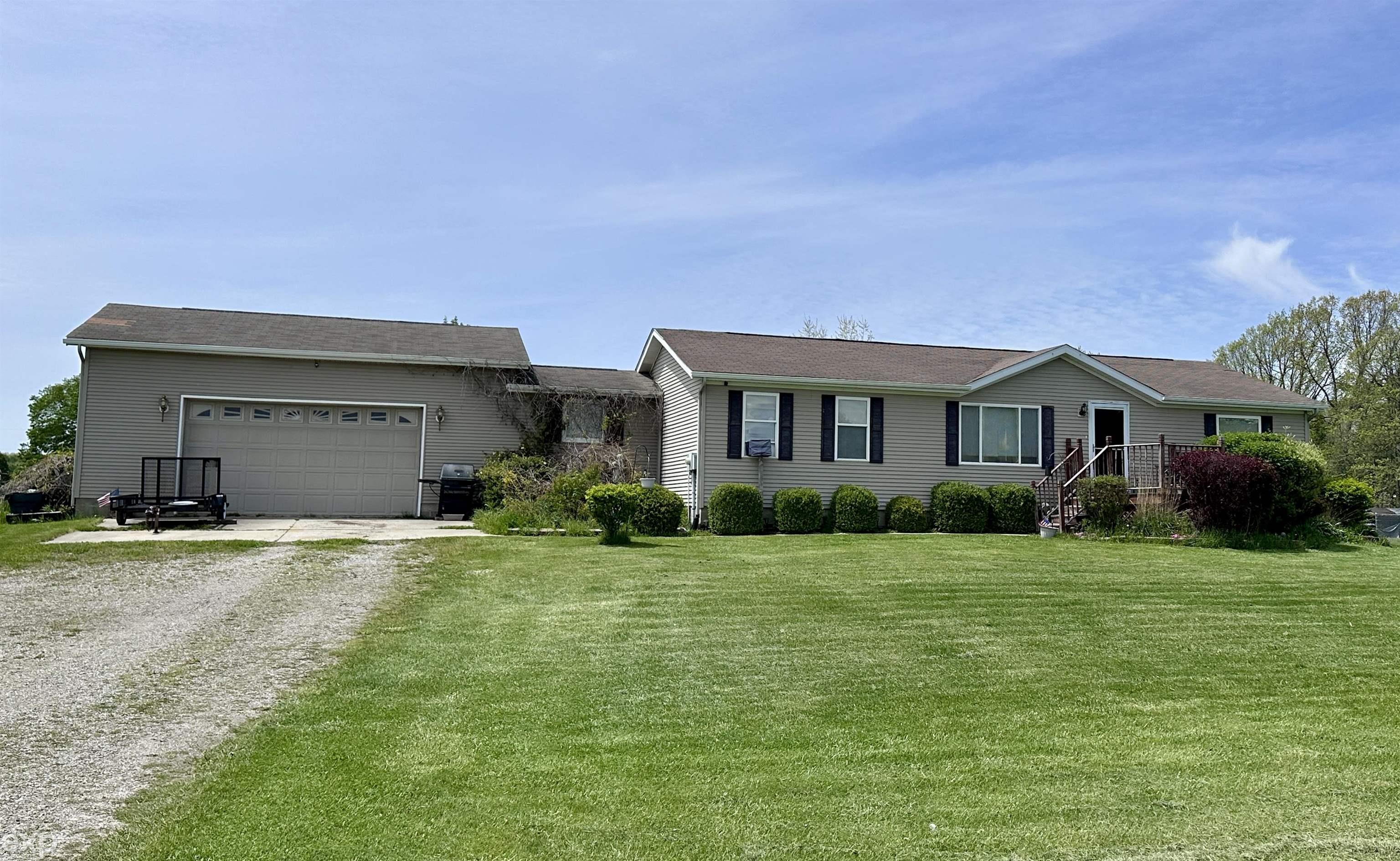 8787 Wildcat Road Jeddo, MI 48032 - Photo 2 of 27