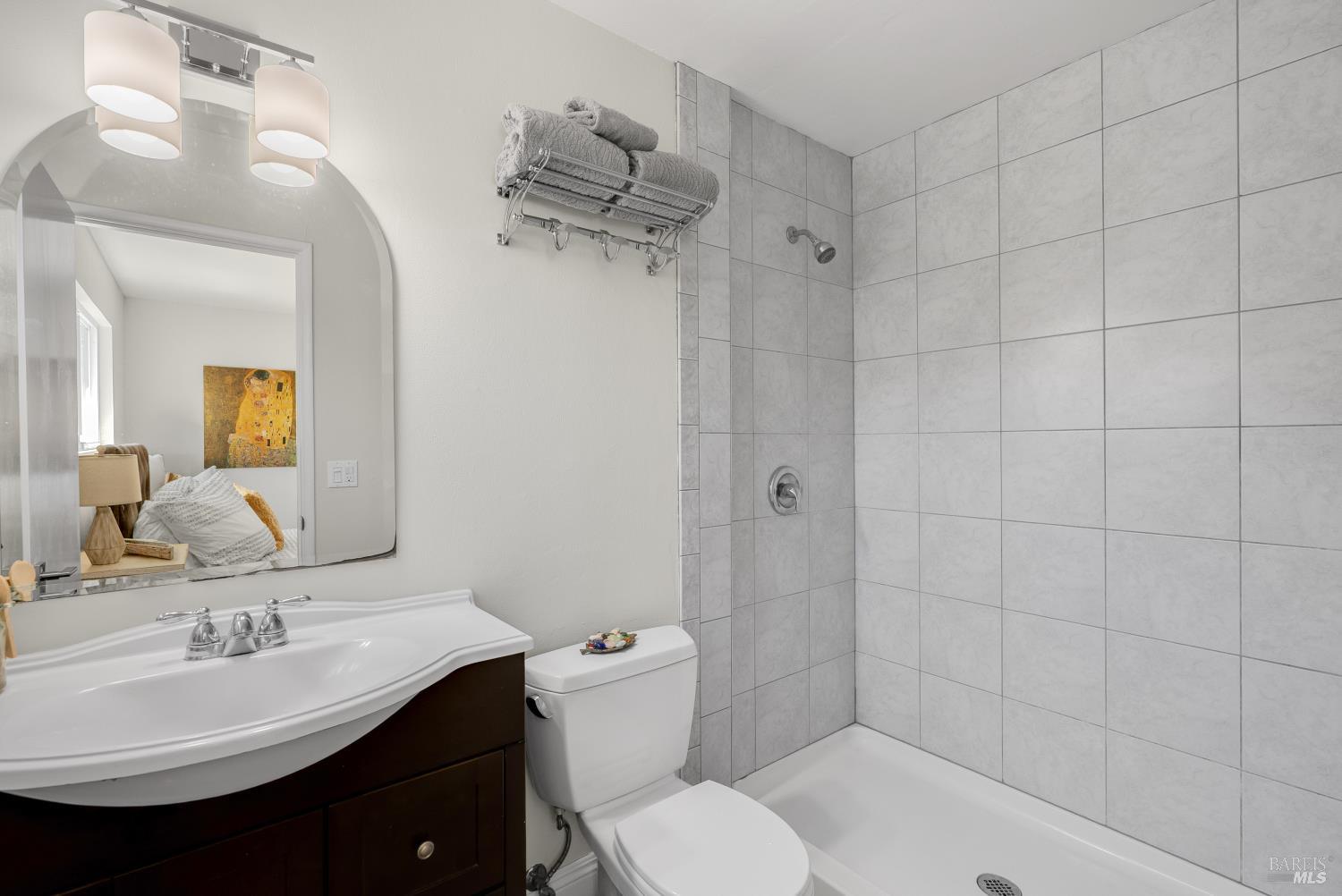 1563 Shay Avenue Santa Rosa, CA 95401 - Photo 28 of 39 Primary Bath 2