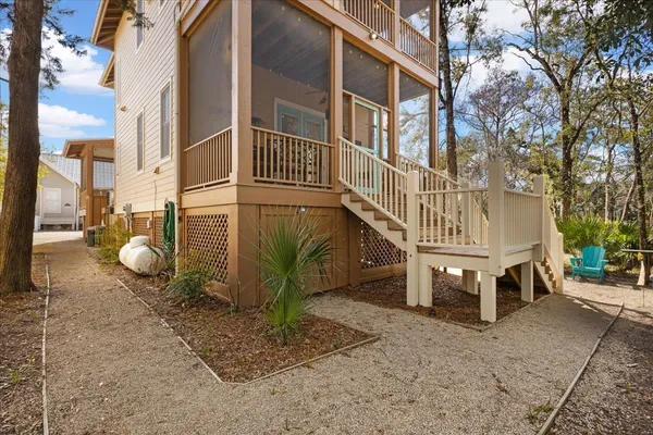 $489,000 | 305 Northeast Winslow Street, Steinhatchee, FL 32359