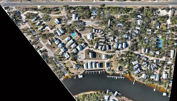 $489,000 | 305 Northeast Winslow Street, Steinhatchee, FL 32359