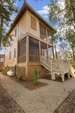 $489,000 | 305 Northeast Winslow Street, Steinhatchee, FL 32359