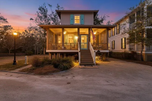 $489,000 | 305 Northeast Winslow Street, Steinhatchee, FL 32359