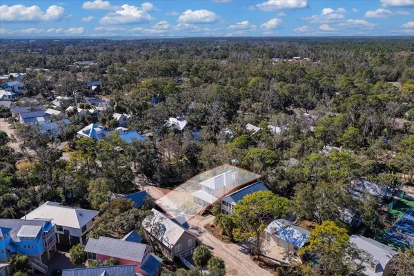 $489,000 | 305 Northeast Winslow Street, Steinhatchee, FL 32359