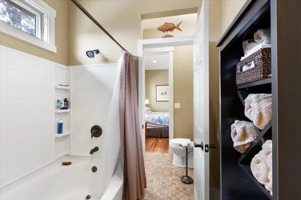 $489,000 | 305 Northeast Winslow Street, Steinhatchee, FL 32359