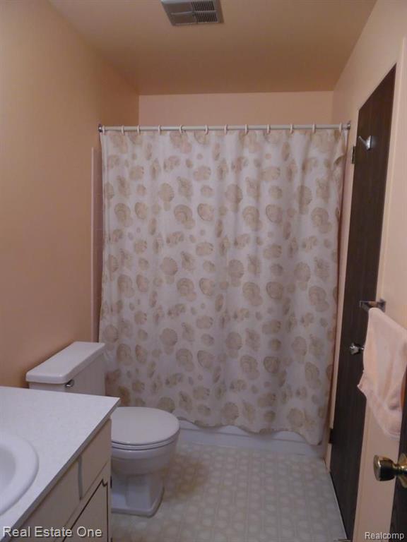 42051 Ridge Road West Novi, MI 48375 - Photo 22 of 29