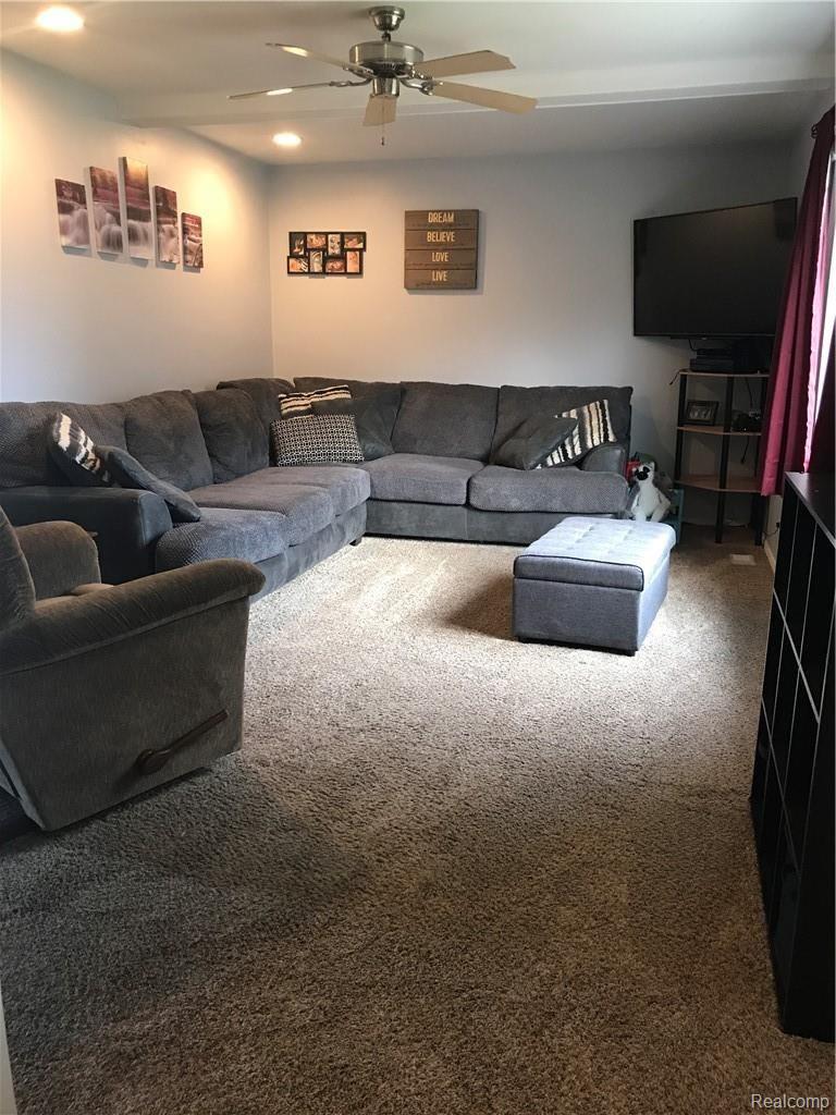 Large living room.