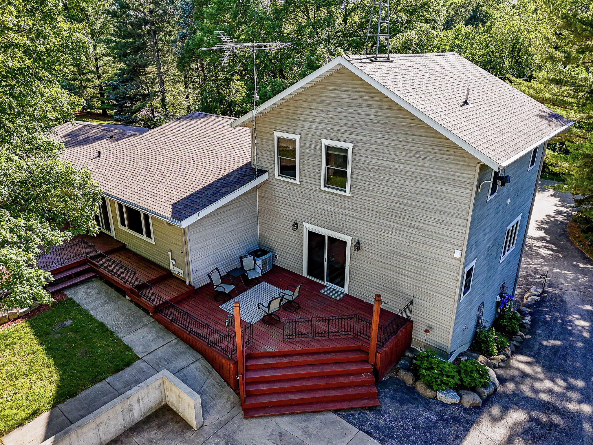 N2310 Wenham Road Fort Atkinson, WI 53538 - Photo 11 of 67 Deck