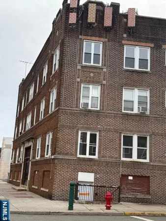 $1,600 | 511 Kearny Avenue, Unit 11, Kearny, NJ 07032