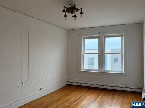 $1,600 | 511 Kearny Avenue, Unit 11, Kearny, NJ 07032