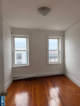 $1,600 | 511 Kearny Avenue, Unit 11, Kearny, NJ 07032