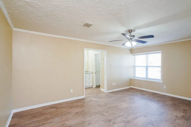 $2,090 | 5803 Old Lodge Drive, Houston, TX 77066