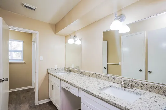 $2,090 | 5803 Old Lodge Drive, Houston, TX 77066