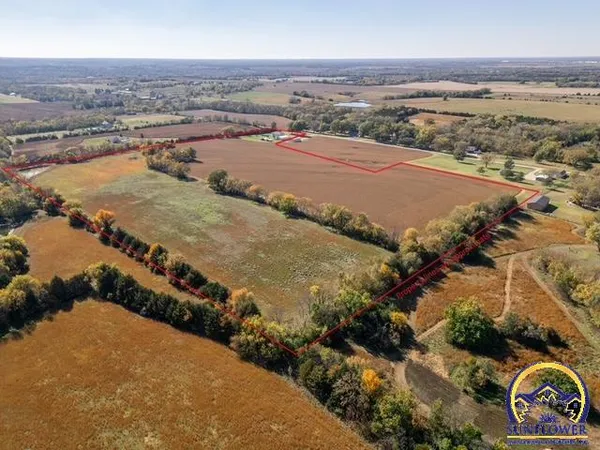 $469,000 | 6444 Southeast Paulen Road, Berryton, KS 66409