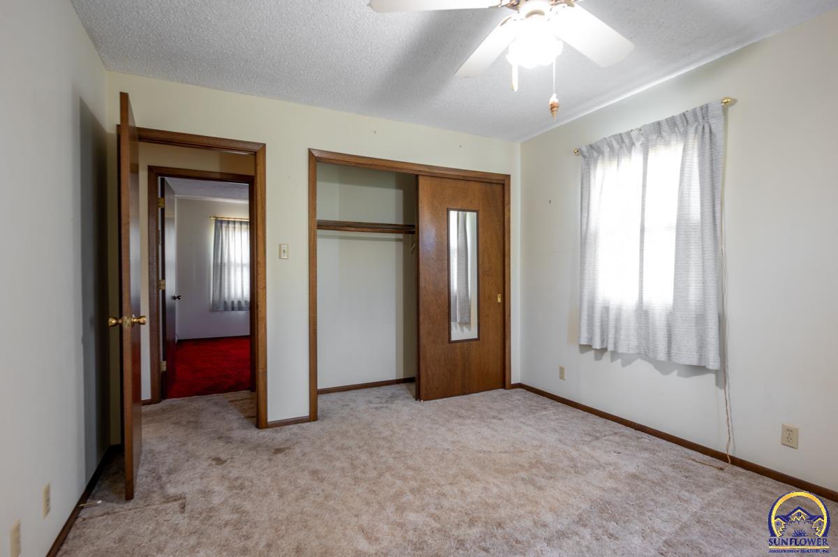 6444 Southeast Paulen Road Berryton, KS 66409 - Photo 16 of 36