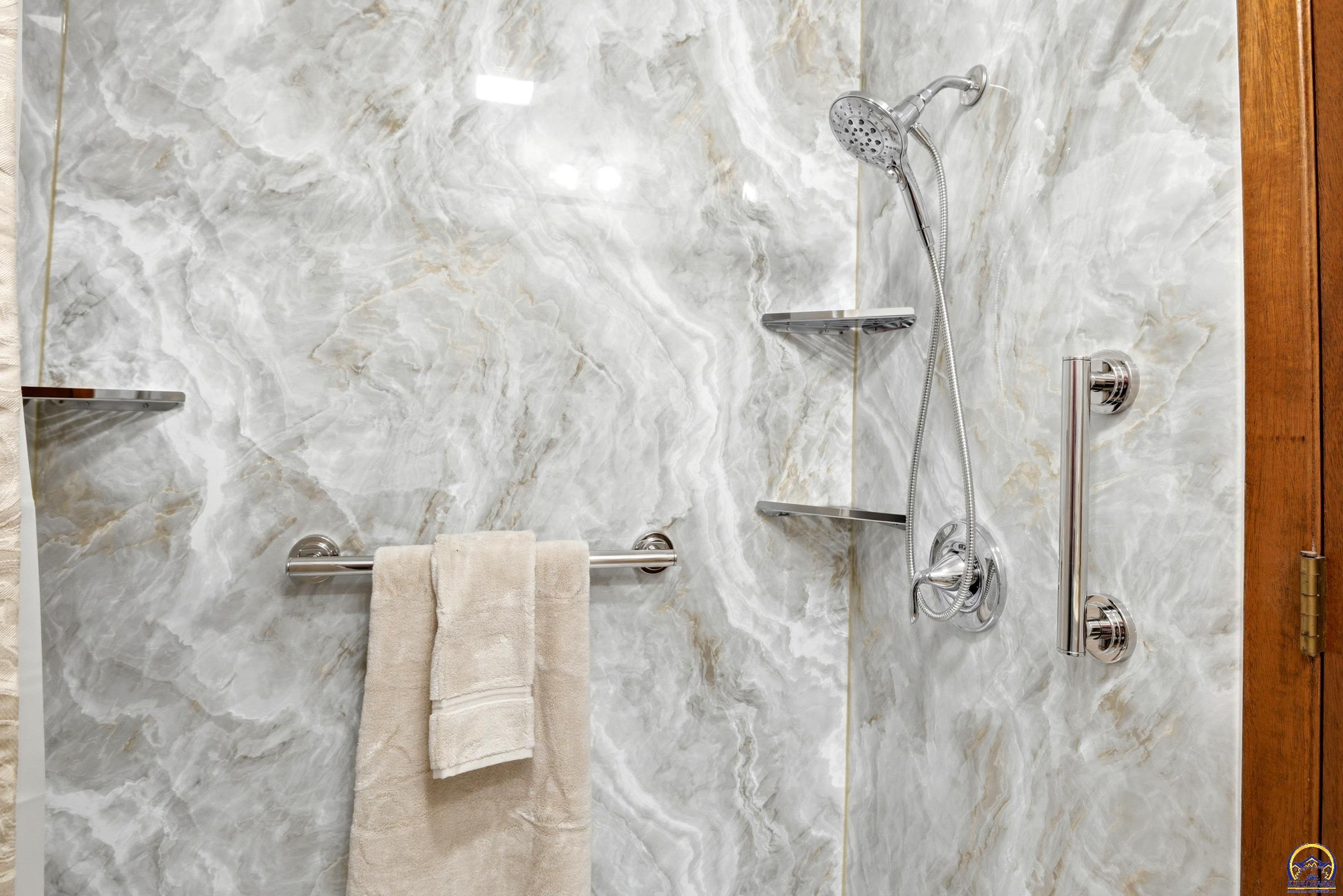 6444 Southeast Paulen Road Berryton, KS 66409 - Photo 17 of 34