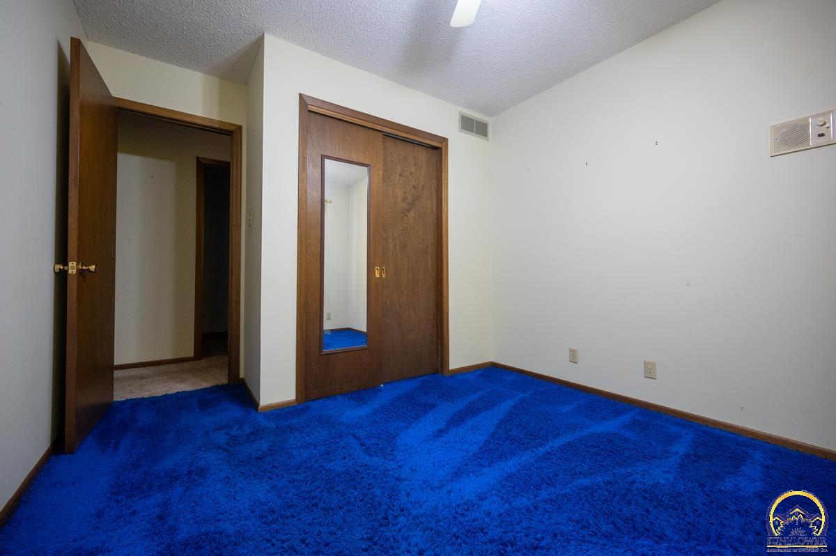 6444 Southeast Paulen Road Berryton, KS 66409 - Photo 21 of 36