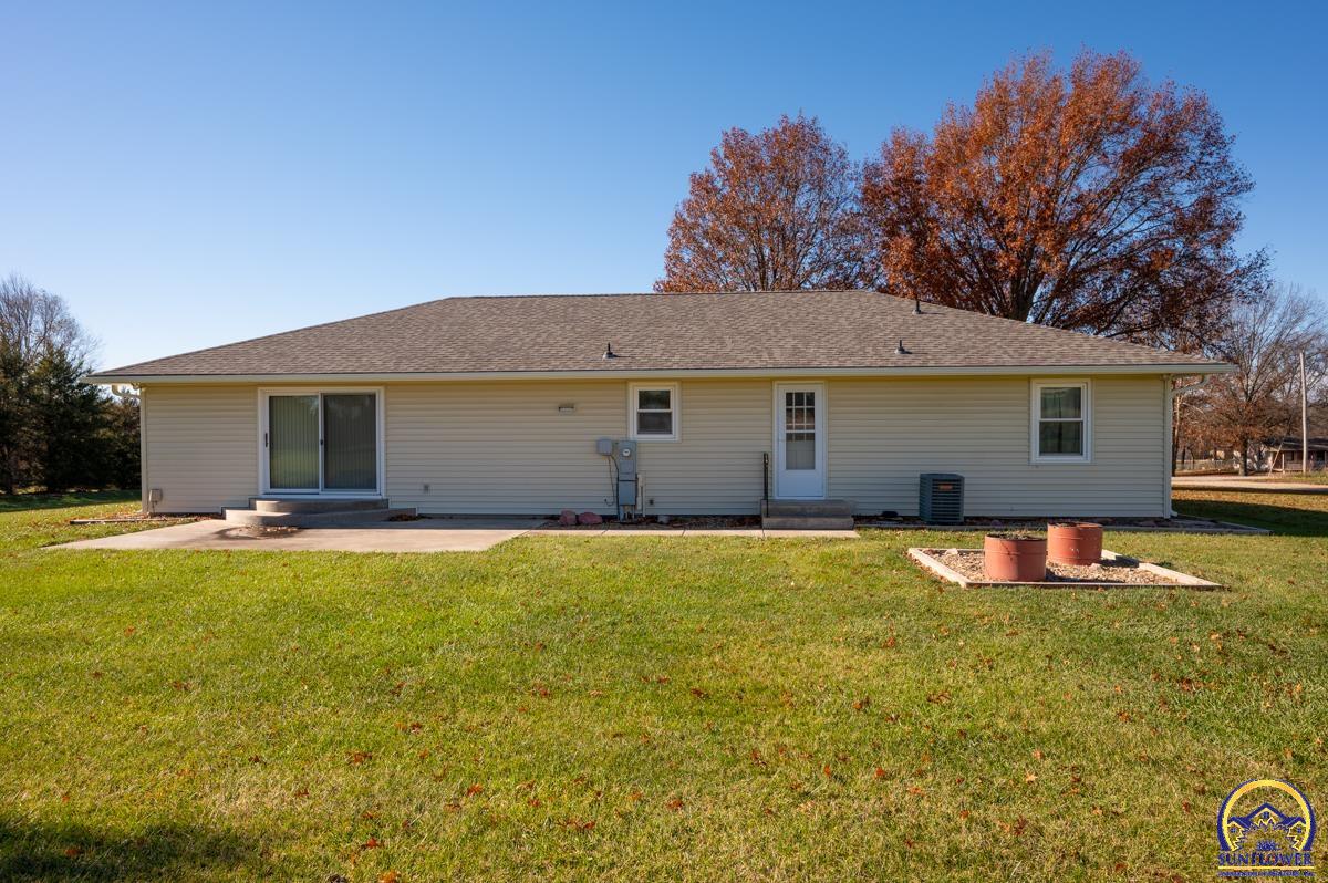 6444 Southeast Paulen Road Berryton, KS 66409 - Photo 26 of 33