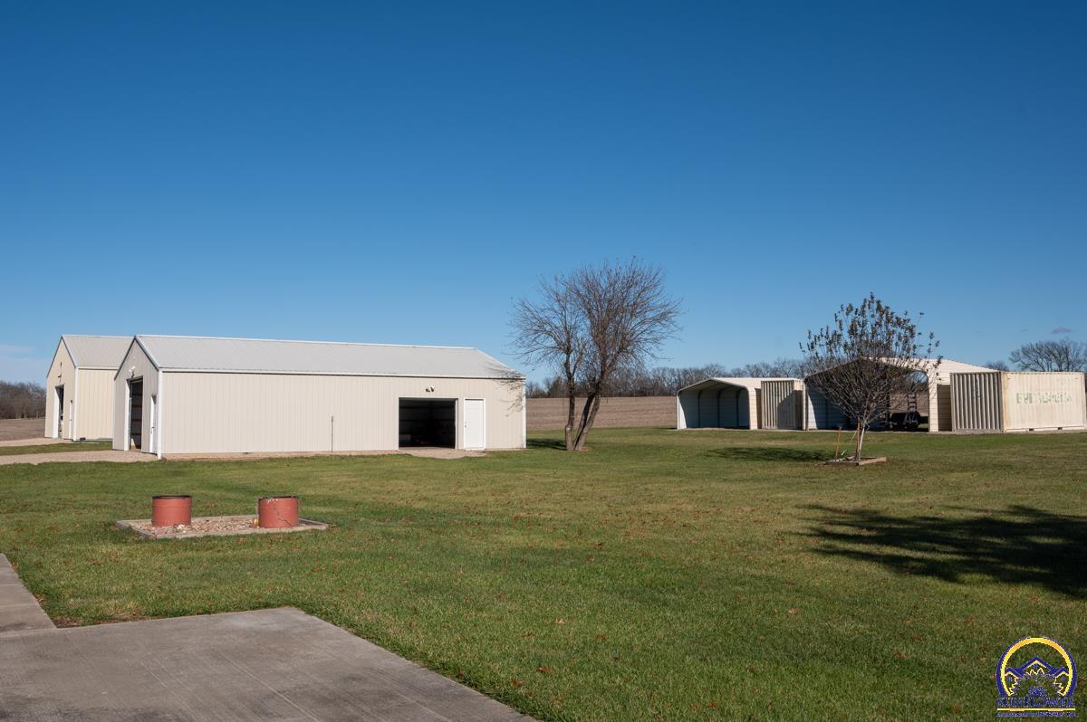 6444 Southeast Paulen Road Berryton, KS 66409 - Photo 27 of 33