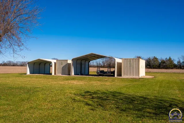 $499,000 | 6444 Southeast Paulen Road, Berryton, KS 66409