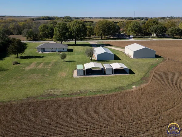 $494,500 | 6444 Southeast Paulen Road, Berryton, KS 66409