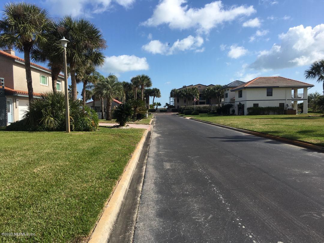 22 Bermuda Run Way St. Augustine, FL 32080 - Photo 5 of 30 a front view of house with yard and green space